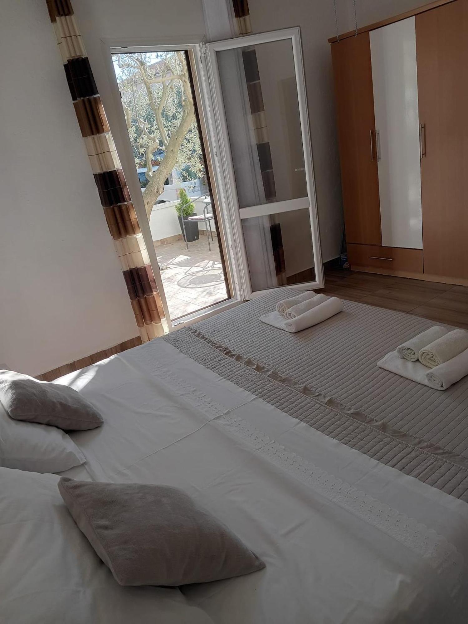 Apartmani Tomić Seline Zewnętrze zdjęcie